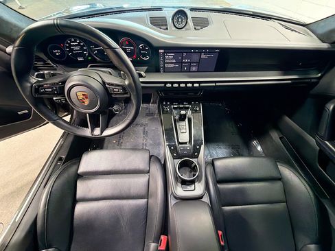 Certified 2020 Porsche 911 Carrera 4S image 15