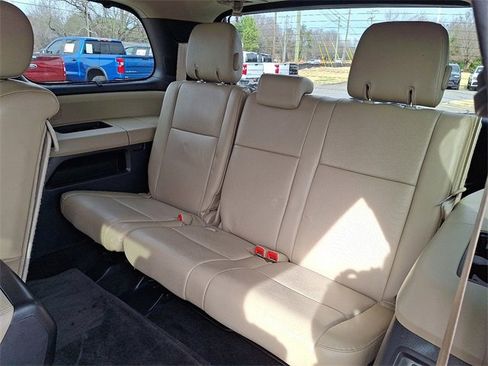 Used 2014 Toyota Sequoia Platinum image 9