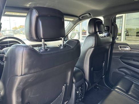 Used 2016 Jeep Grand Cherokee Limited AWD/4WD image 29