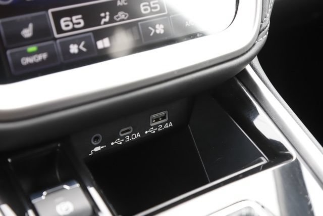 Used 2025 Subaru Outback Premium AWD/4WD image 30