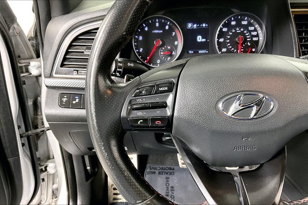 Used 2018 Hyundai Elantra Sport w/ Sport Premium Package 03 FWD image 17