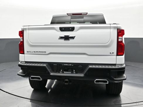 Used 2026 Chevrolet Silverado 1500 LT Trail Boss w/ LT Trail Boss Premium Package AWD/4WD image 4