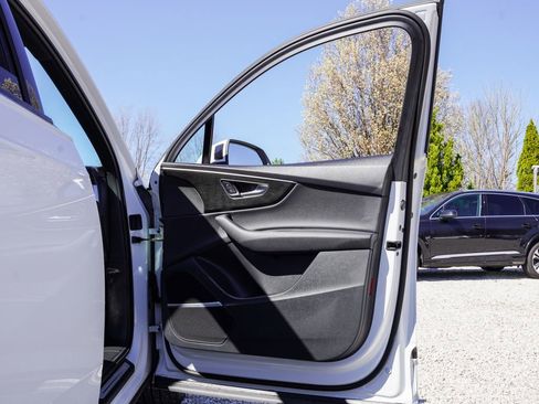 Used 2022 Audi Q7 3.0T Premium Plus w/ Premium Plus Package image 38