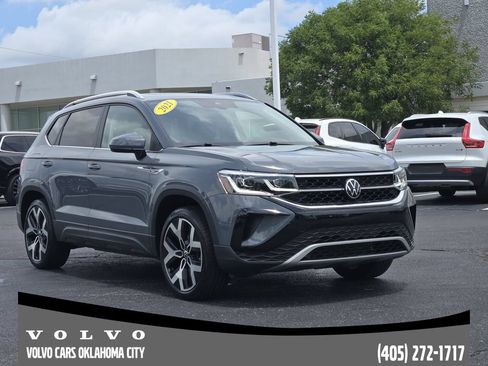 Used 2023 Volkswagen Taos SEL AWD/4WD image 2