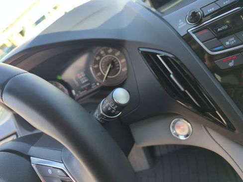Certified 2023 Acura RDX FWD w/ Technology Package image 23