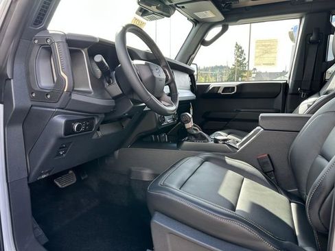 New 2026 Ford Bronco Badlands image 9