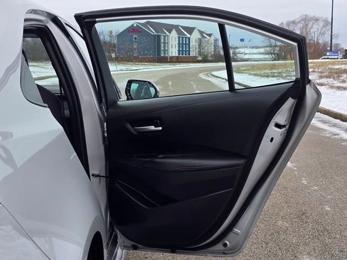 Used 2023 Toyota Corolla SE FWD image 25