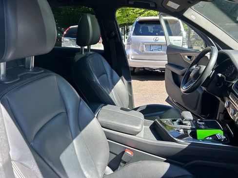 Used 2019 Audi Q7 3.0T Premium w/ Cold Weather Package AWD/4WD image 11