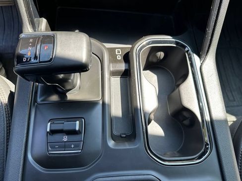 Used 2024 GMC Sierra 1500 AT4 w/ Technology Package AWD/4WD image 33