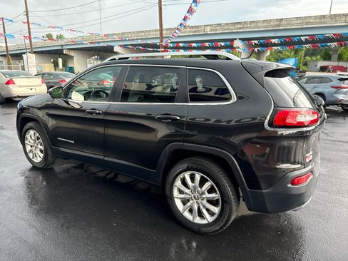 Used 2015 Jeep Cherokee Limited AWD/4WD image 6