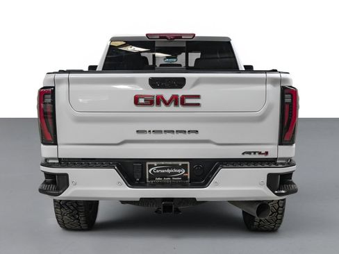 Used 2024 GMC Sierra 2500 AT4 w/ AT4 Premium Plus Package AWD/4WD image 7