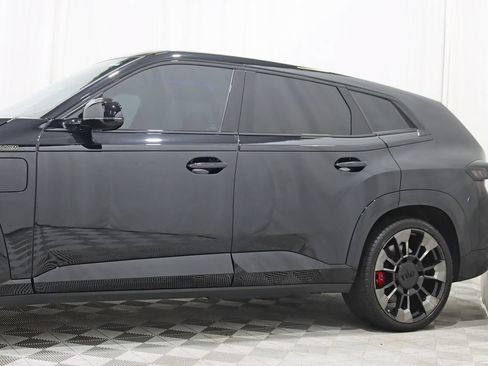 Used 2023 BMW XM AWD/4WD image 3