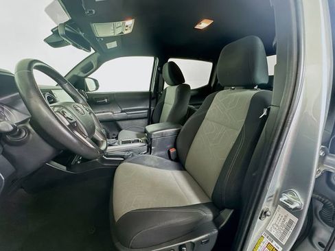 Certified 2023 Toyota Tacoma TRD Off-Road image 12