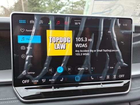 New 2026 Volkswagen Tiguan SE image 14