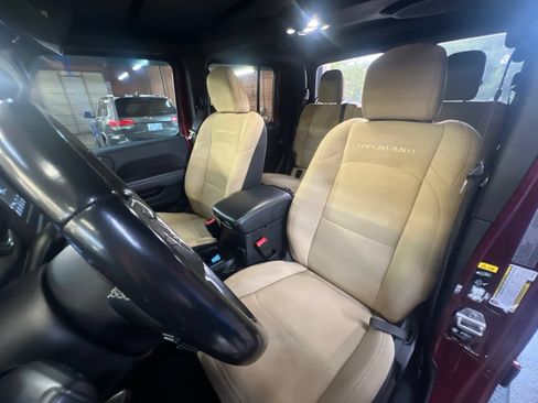 Used 2021 Jeep Gladiator Overland AWD/4WD image 22