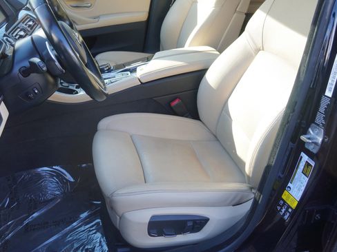 Used 2016 BMW 550i xDrive Sedan AWD/4WD image 7