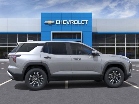 New 2026 Chevrolet Equinox LT w/ Convenience Package II image 5