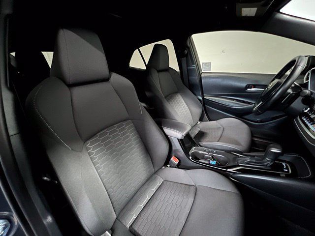 Used 2026 Toyota Corolla SE FWD image 9
