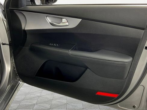 Used 2024 Kia Forte LXS FWD image 26