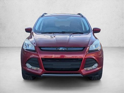 Used 2016 Ford Escape SE w/ Equipment Group 201A image 2