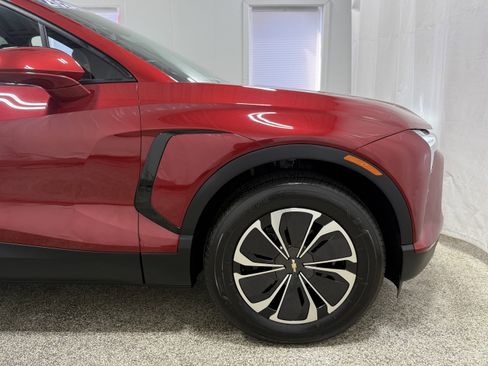 Used 2024 Chevrolet Blazer EV LT image 28