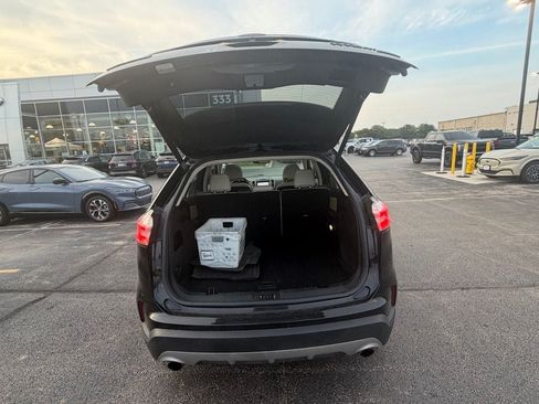 Used 2019 Ford Edge Titanium w/ Equipment Group 301A FWD image 21