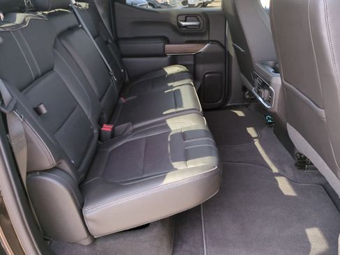 Used 2019 Chevrolet Silverado 1500 High Country w/ Z71 Off-Road Package image 21