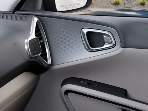 New 2025 Kia Soul LX image 25