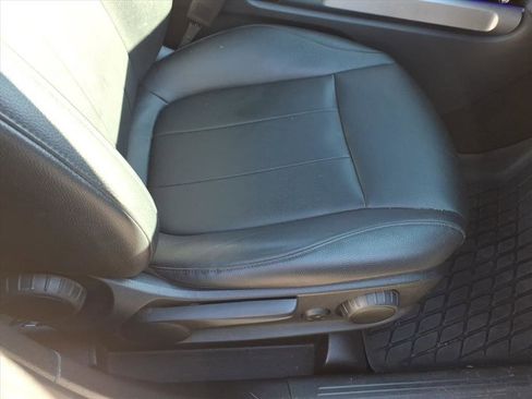 Used 2022 Mercedes-Benz GLB 250 GLB 250 image 15