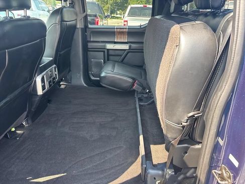 Used 2019 Ford F150 Lariat w/ Equipment Group 502A Luxury AWD/4WD image 19