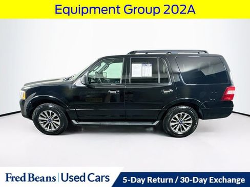 Used 2016 Ford Expedition XLT w/ Equipment Group 202A AWD/4WD image 5