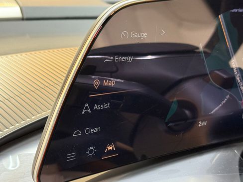 New 2026 Cadillac Vistiq Luxury image 17