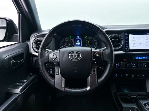 Used 2023 Toyota Tacoma TRD Off-Road w/ Advanced Technology Package AWD/4WD image 24