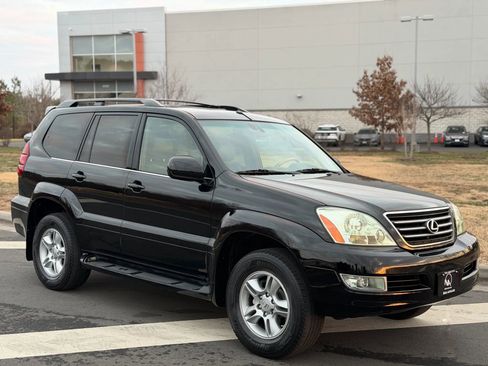 Used 2005 Lexus GX 470 image 2