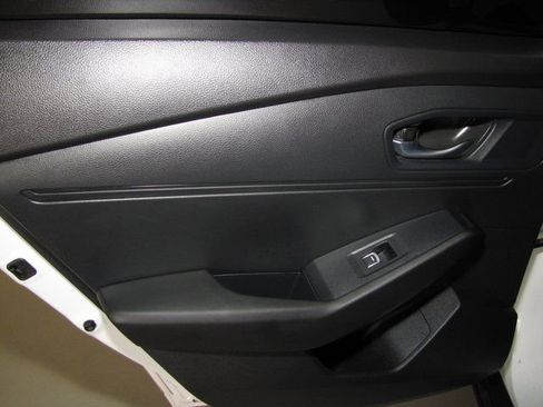 Certified 2025 Honda Accord SE image 13