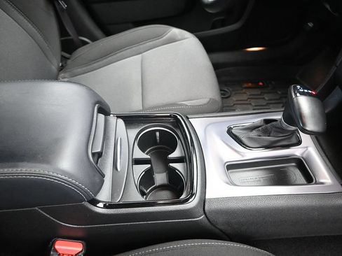 Used 2022 Dodge Charger SXT w/ Blacktop Package AWD/4WD image 27