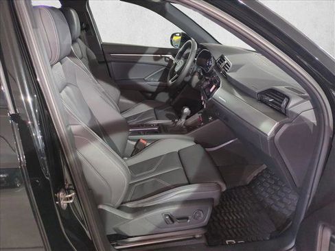 Certified 2025 Audi Q3 2.0T Premium w/ Convenience Package image 26