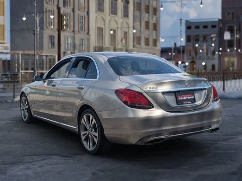 Used 2019 Mercedes-Benz C 300 Sedan image 5