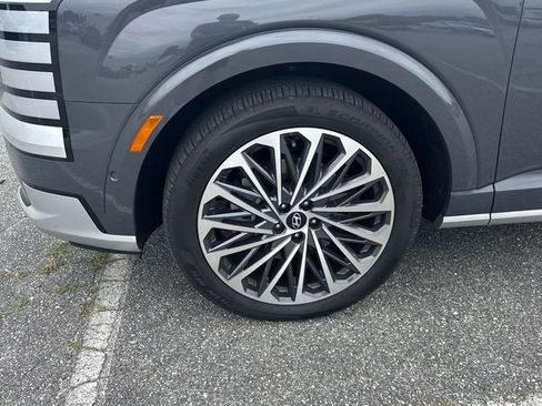 Used 2026 Hyundai Palisade Calligraphy FWD image 10