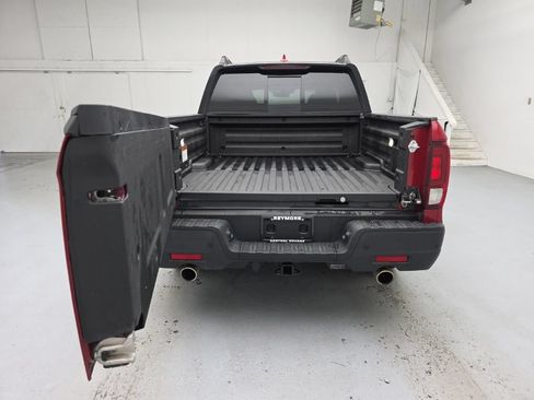 Used 2025 Honda Ridgeline Black Edition image 57