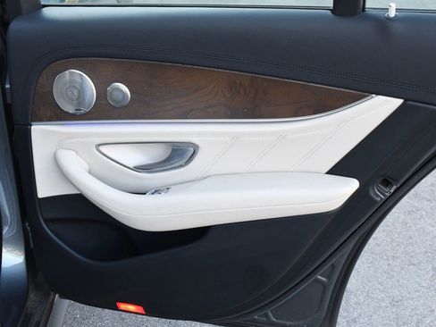 Used 2017 Mercedes-Benz E 43 AMG 4MATIC Sedan image 27