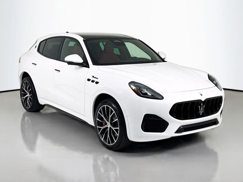 New 2026 Maserati Grecale Modena AWD/4WD image 1