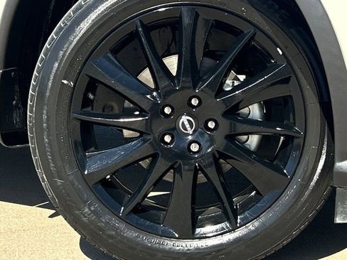 Used 2024 Nissan Murano SV w/ SV Midnight Edition Package image 9