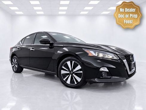 Used 2020 Nissan Altima 2.5 SV AWD/4WD image 2