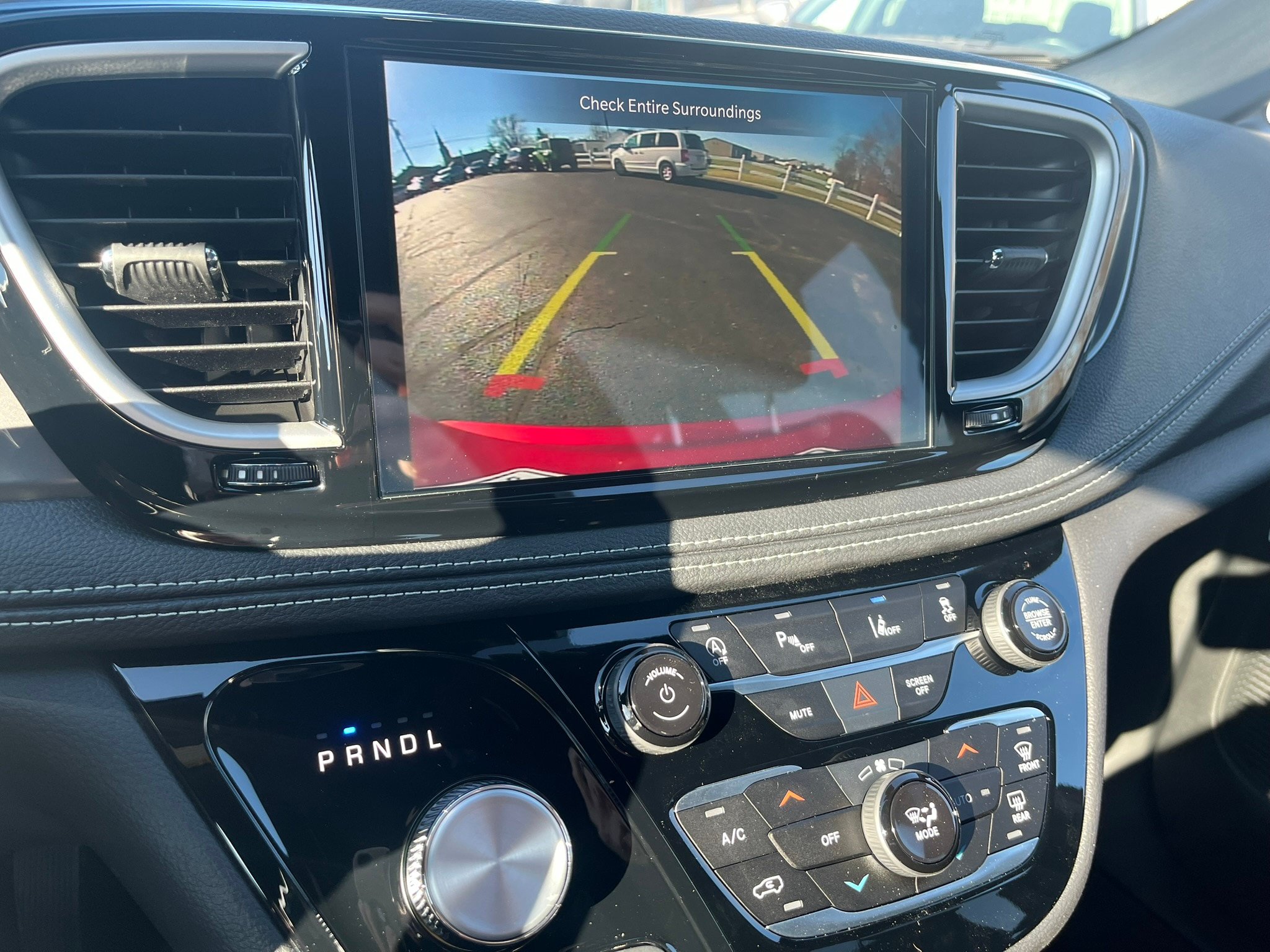 New 2026 Chrysler Pacifica Select w/ S Appearance Package FWD image 20