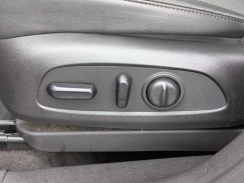 Used 2020 Buick Encore GX Select w/ Experience Buick Package FWD image 20