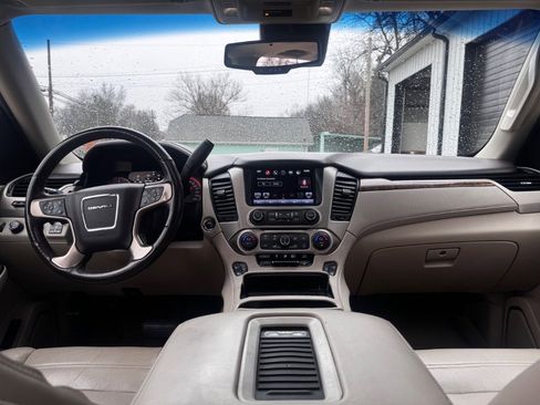 Used 2016 GMC Yukon XL Denali w/ Open Road Package image 23