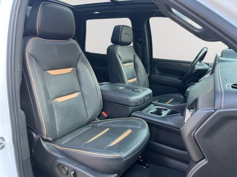 Used 2023 GMC Yukon AT4 w/ Technology Package AWD/4WD image 35