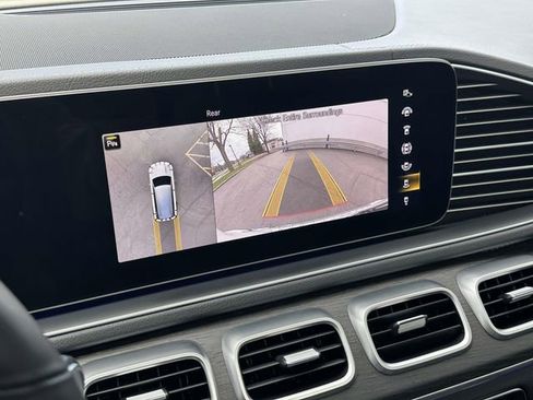 Used 2022 Mercedes-Benz GLS 450 4MATIC image 27