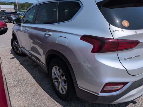 Used 2019 Hyundai Santa Fe SE FWD image 4